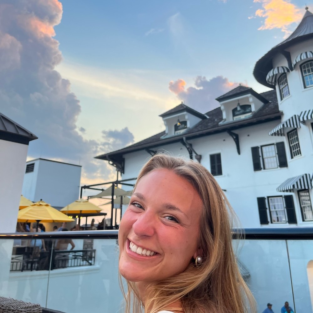 Meet your Posher, Justine